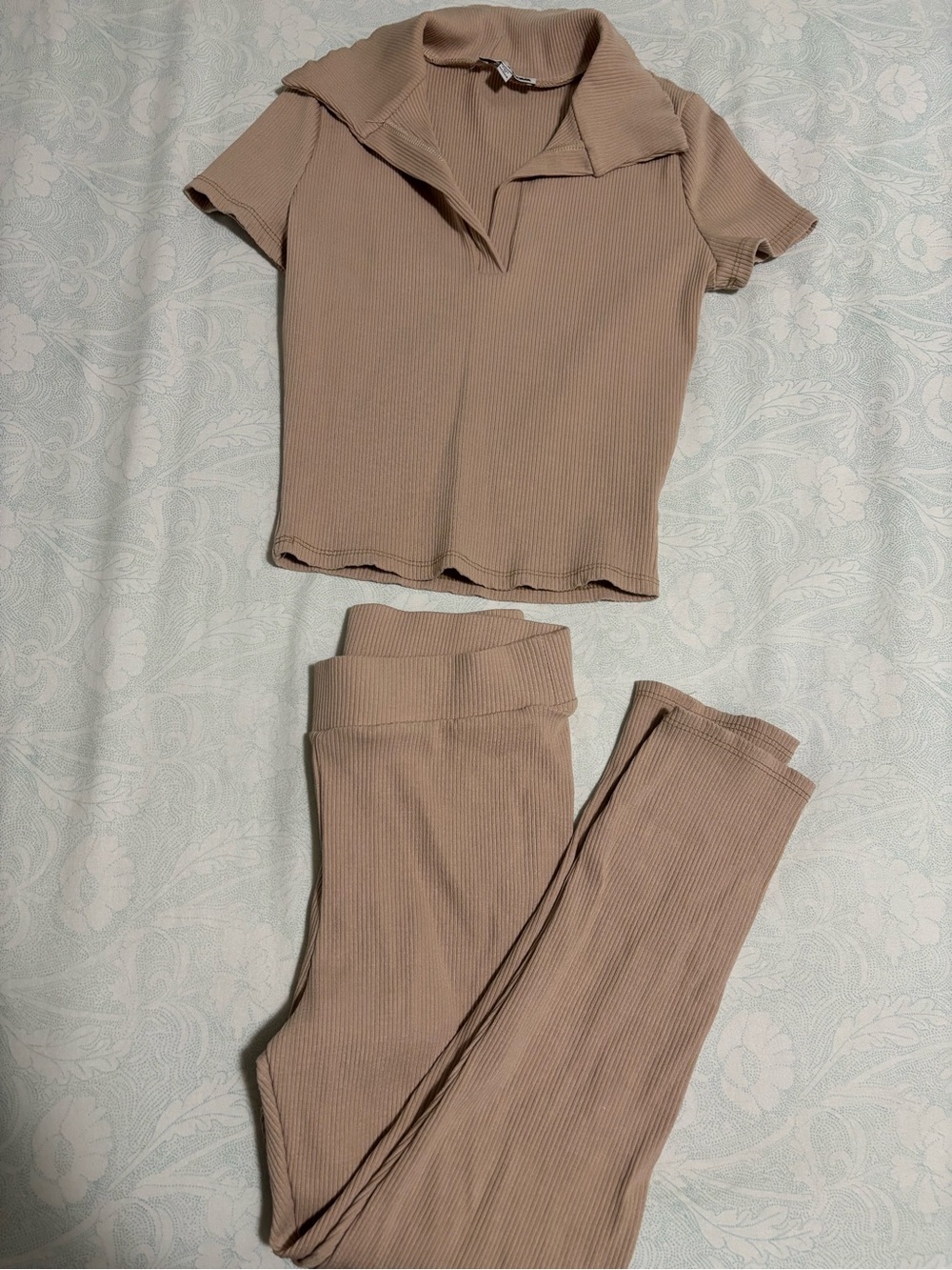 Fashion Nova Ribbed Short-Sleeve Top & High-Waist Leggings Set - Taupe